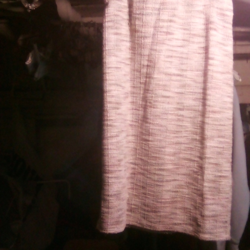 Women's size med long skirk